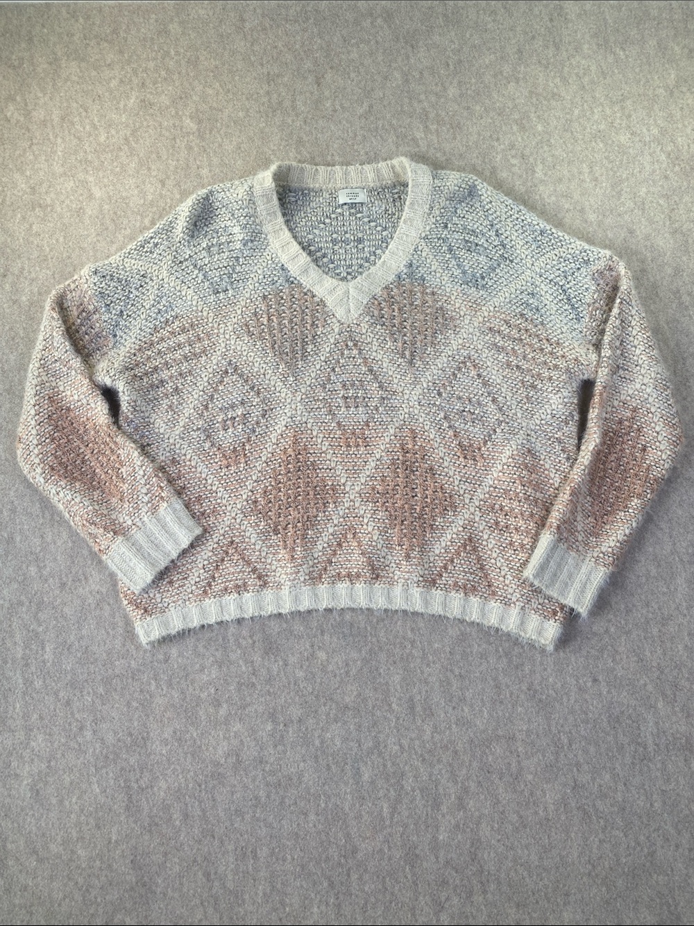 Common Threads Multi-color V-Neck Sweater Size Medium or Large Petite
